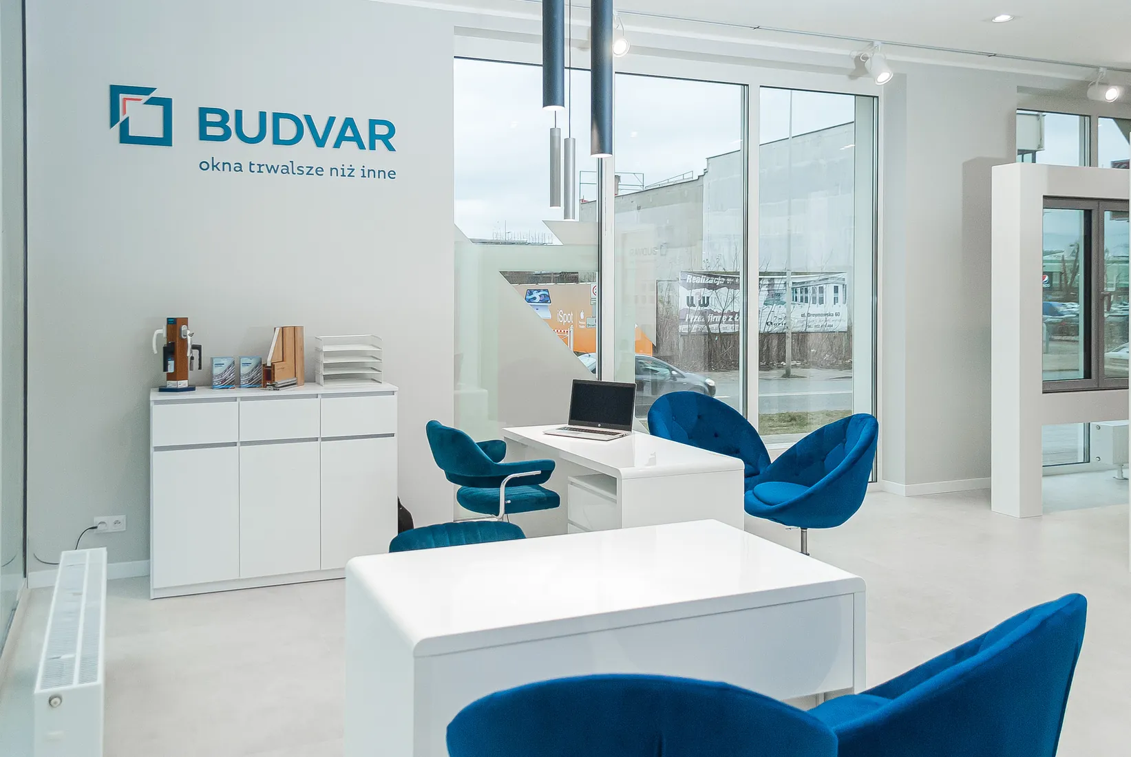 Beraterplätze — Salon Budvar Łódź