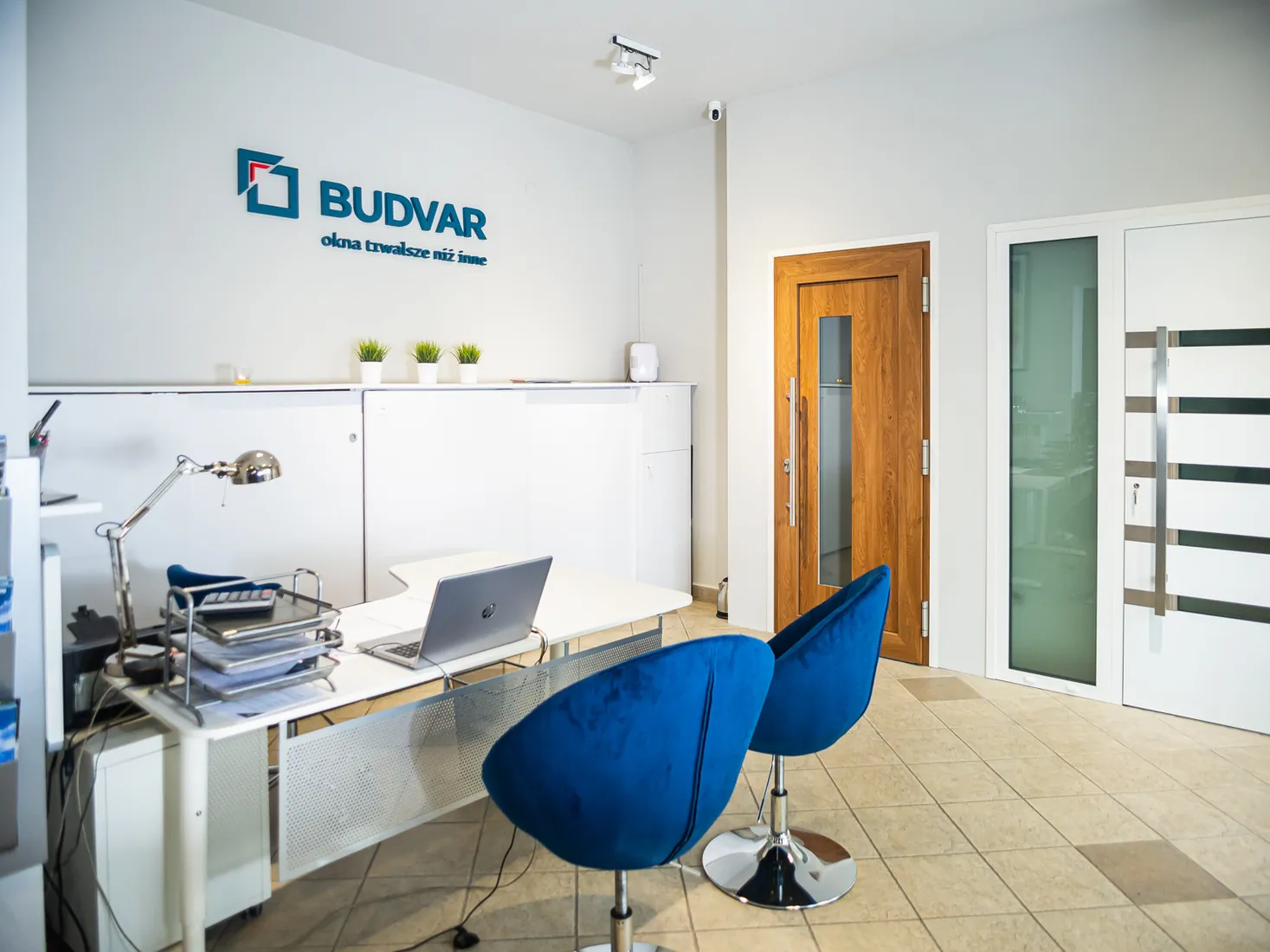 Beraterplatz — Salon Budvar Sieradz