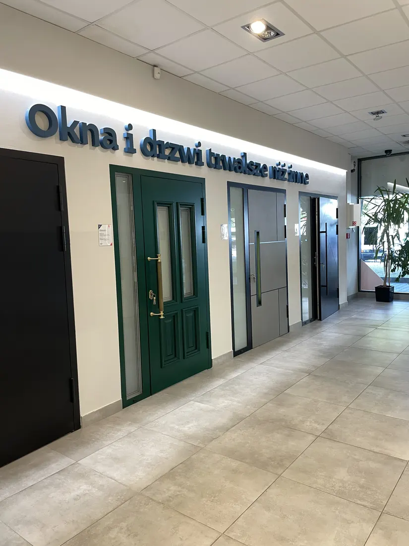 Haustüren — Modelle und Farben — Salon Budvar Warszawa