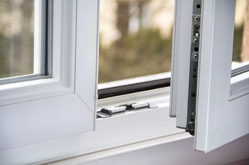 gekippte_Fenster_budvar